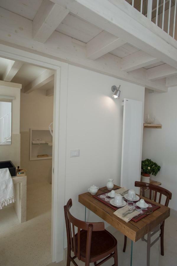 Corte Campanile Boutique B&B Maglie Esterno foto